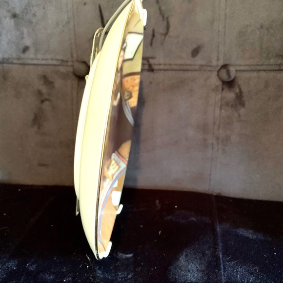 COPY - KNOWLES CHINA “Keeping Company”by Norman Rockwell - Picture 8 of 8